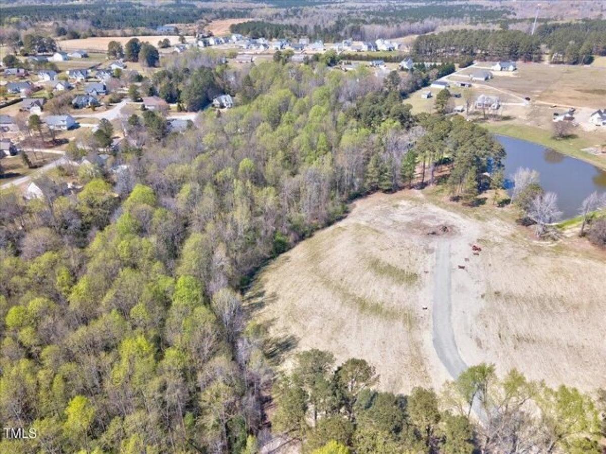 Picture of Residential Land For Sale in Four Oaks, North Carolina, United States