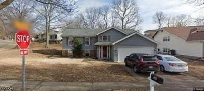 Home For Sale in Ballwin, Missouri