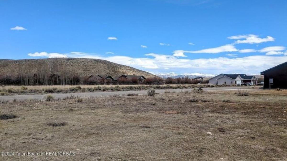 Picture of Residential Land For Sale in Pinedale, Wyoming, United States