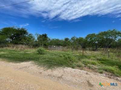 Residential Land For Sale in Gonzales, Texas