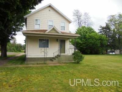 Home For Sale in Ontonagon, Michigan