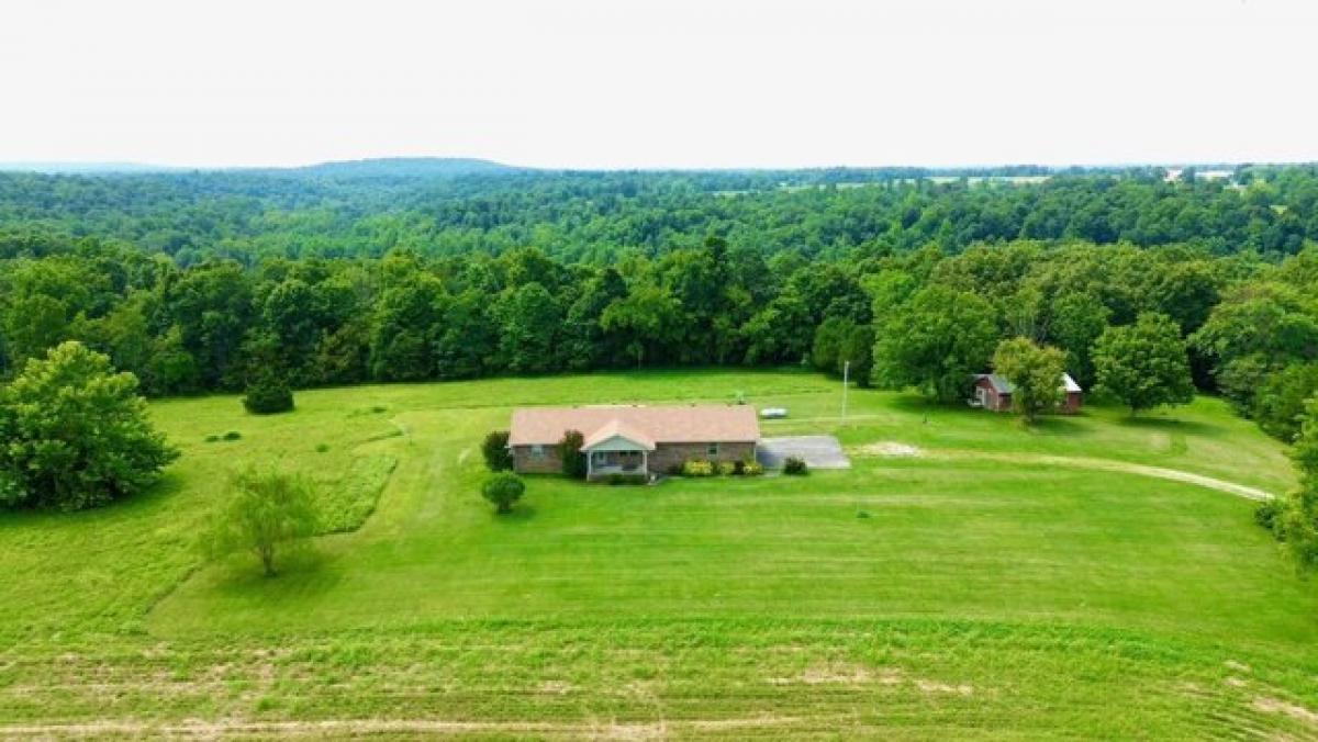 Picture of Home For Sale in Crofton, Kentucky, United States