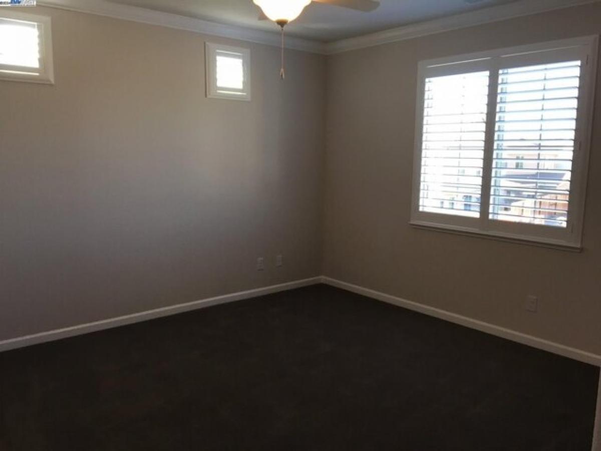 Picture of Home For Rent in Roseville, California, United States