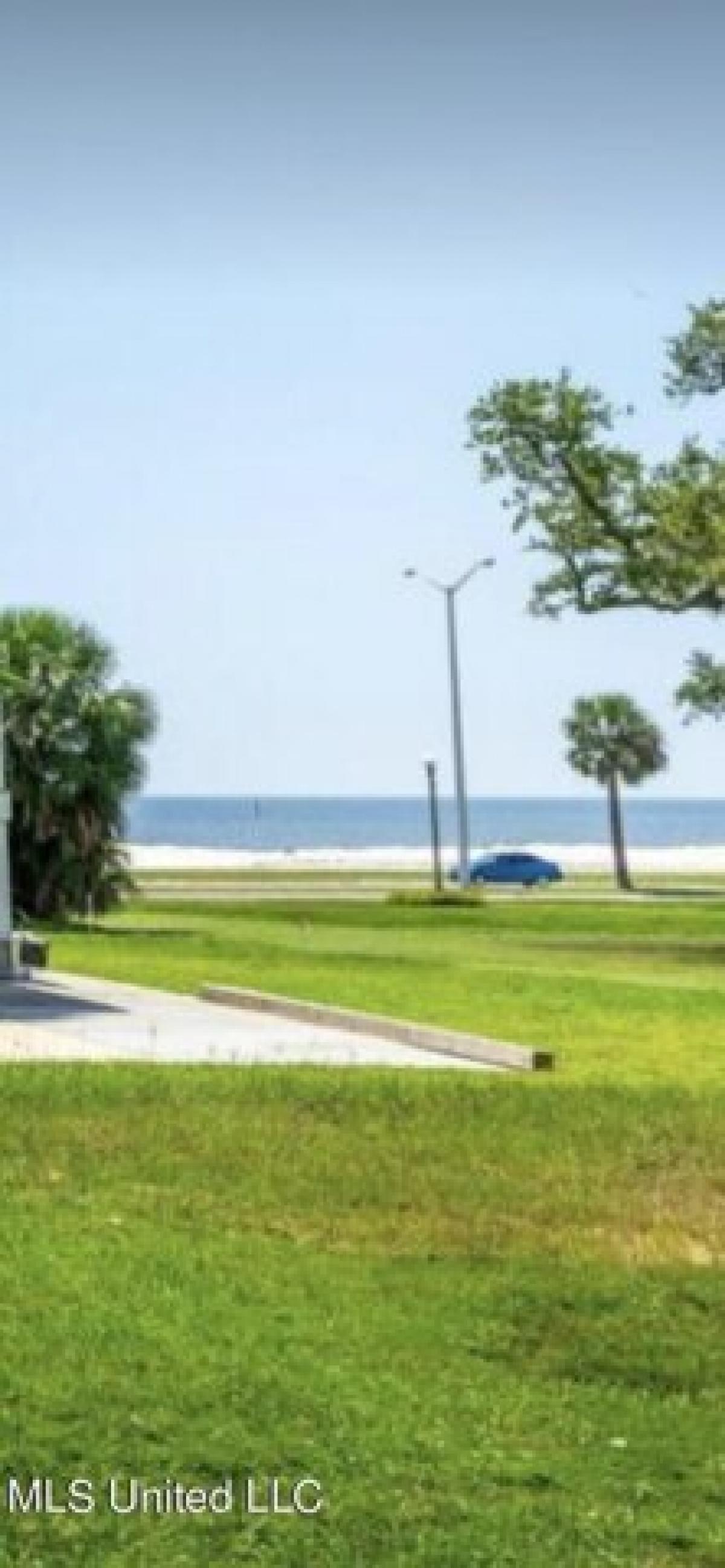 Picture of Residential Land For Sale in Biloxi, Mississippi, United States