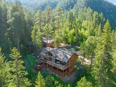 Home For Sale in Spearfish, South Dakota