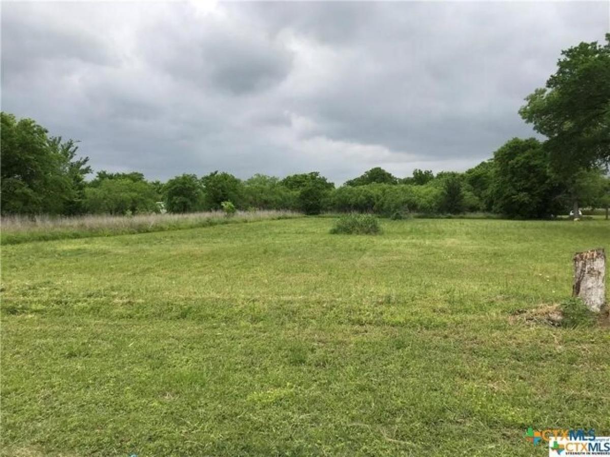 Picture of Residential Land For Sale in Luling, Texas, United States