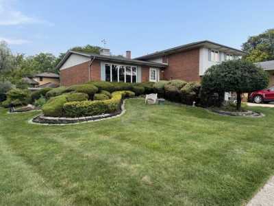 Home For Sale in Oak Forest, Illinois