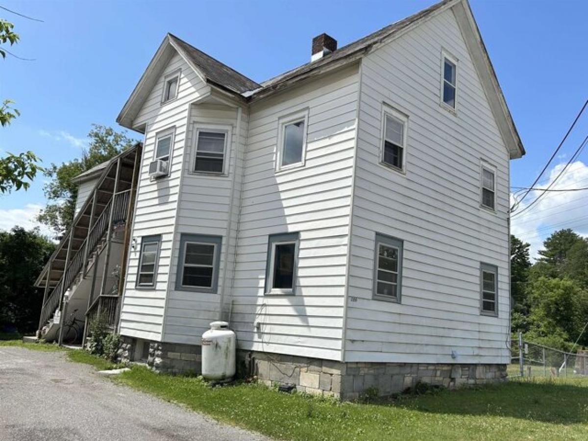 Picture of Home For Sale in Rutland, Vermont, United States