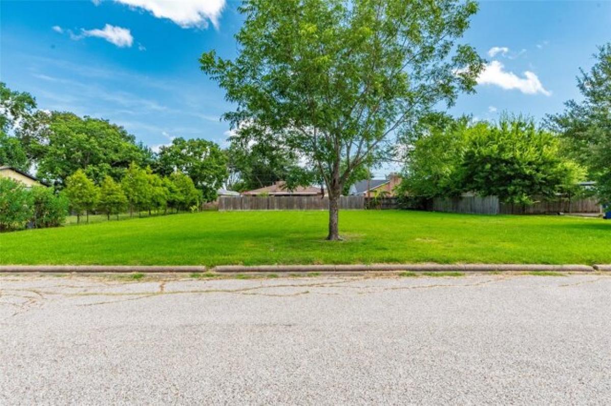 Picture of Residential Land For Sale in Texas City, Texas, United States