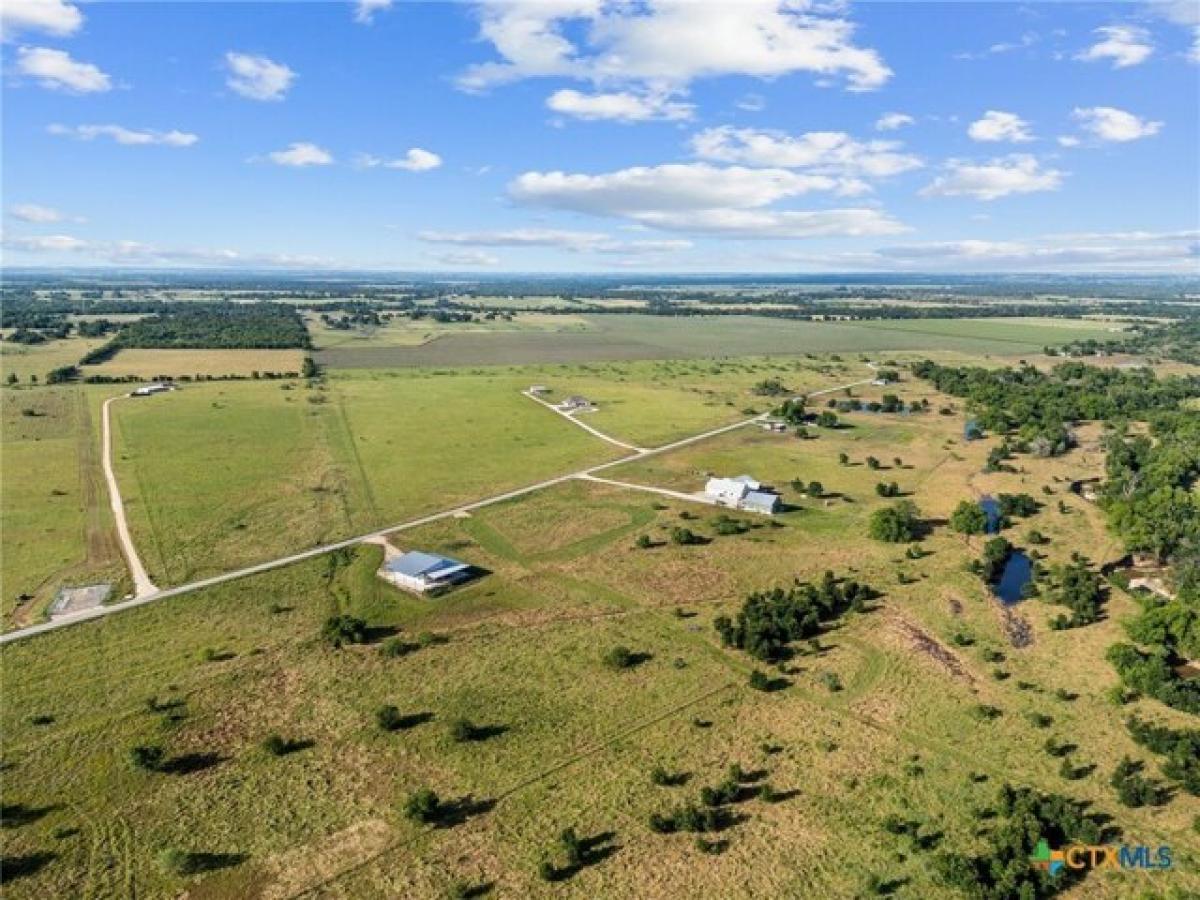 Picture of Residential Land For Sale in Holland, Texas, United States