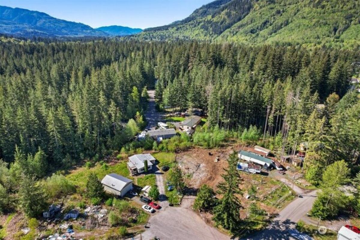 Picture of Residential Land For Sale in Maple Falls, Washington, United States