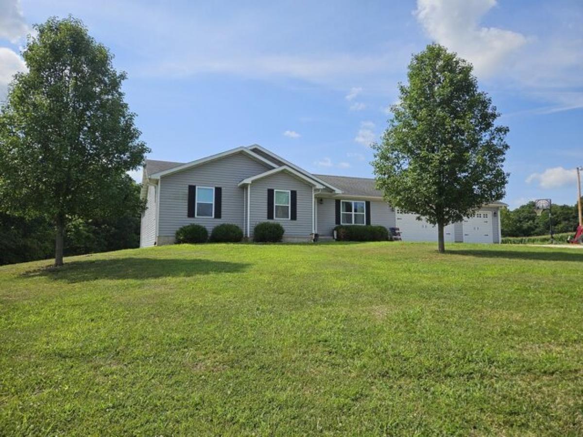 Picture of Home For Sale in Palmyra, Missouri, United States