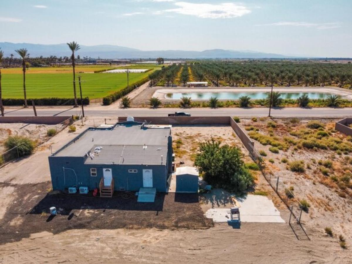 Picture of Home For Sale in Thermal, California, United States