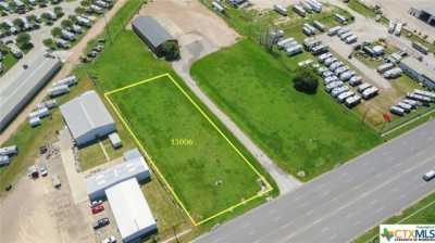 Residential Land For Sale in Victoria, Texas