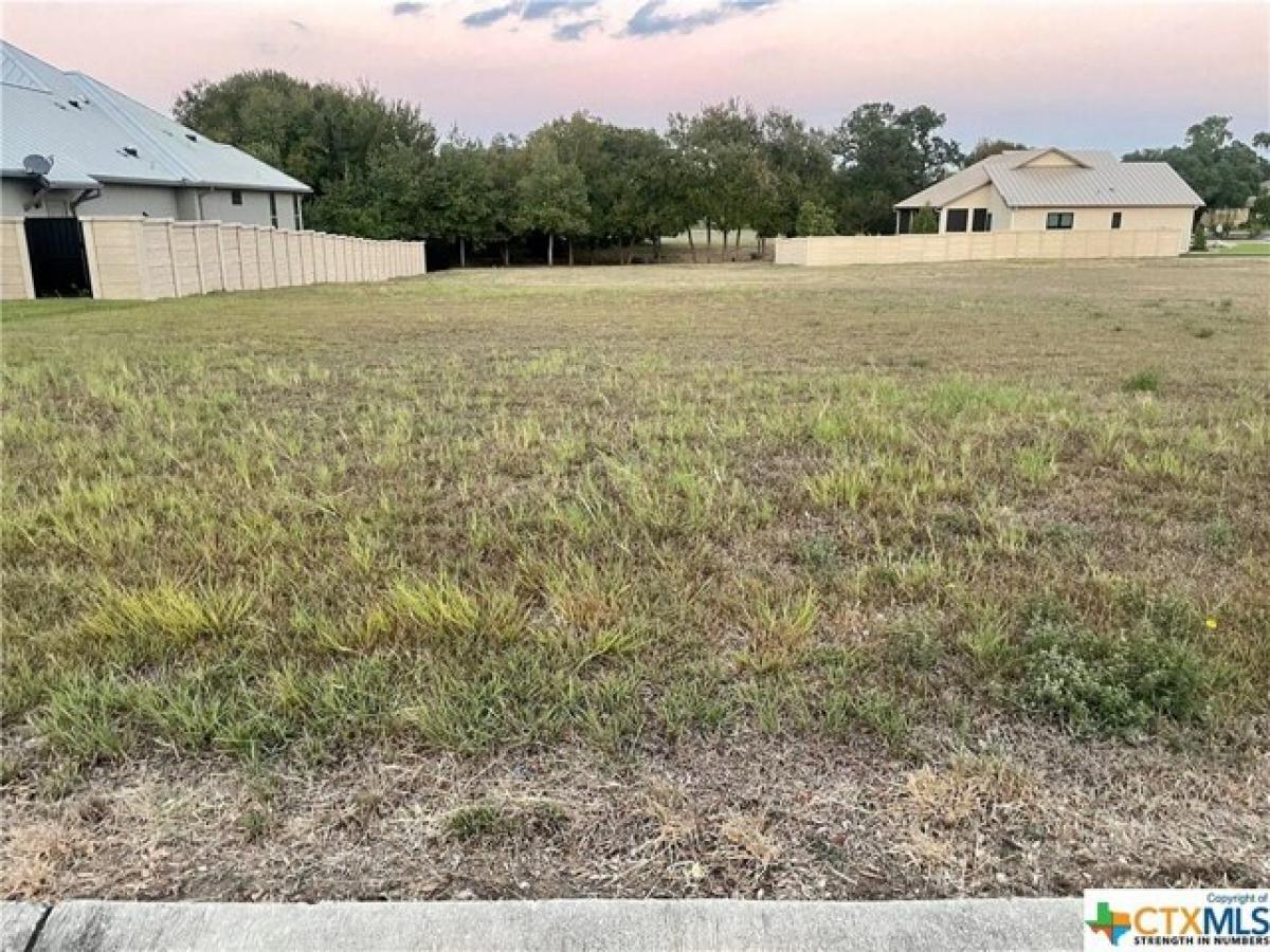 Picture of Residential Land For Sale in Seguin, Texas, United States