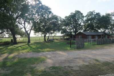 Residential Land For Sale in Hondo, Texas