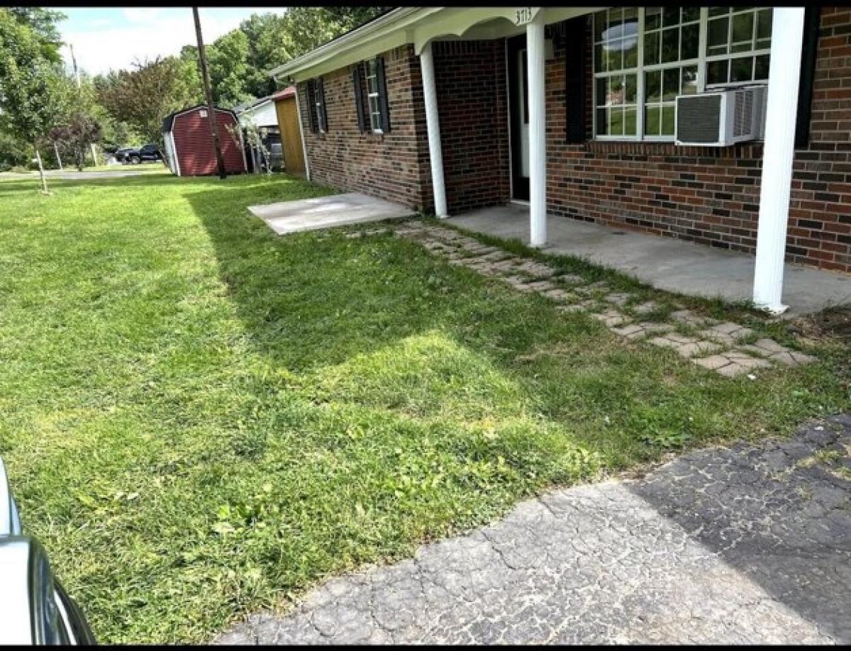 Picture of Home For Sale in Stanton, Kentucky, United States