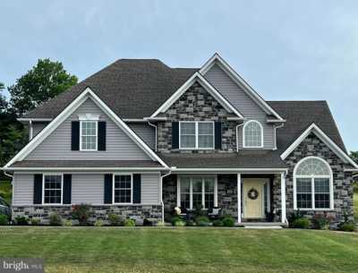 Home For Sale in Lebanon, Pennsylvania