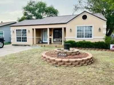 Home For Sale in Levelland, Texas