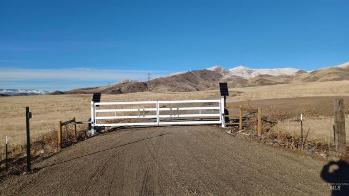 Picture of Residential Land For Sale in Emmett, Idaho, United States