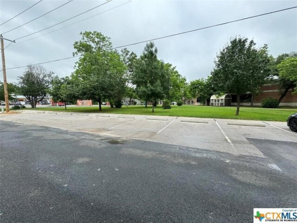 Picture of Residential Land For Sale in Elgin, Texas, United States