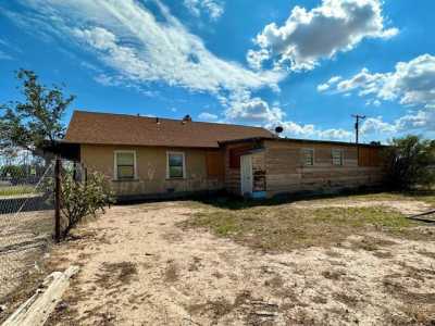 Home For Sale in Fort Stockton, Texas