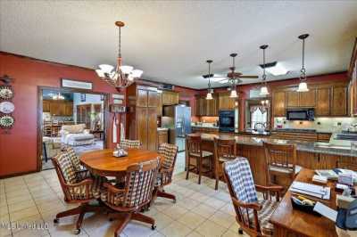 Home For Sale in Raymond, Mississippi