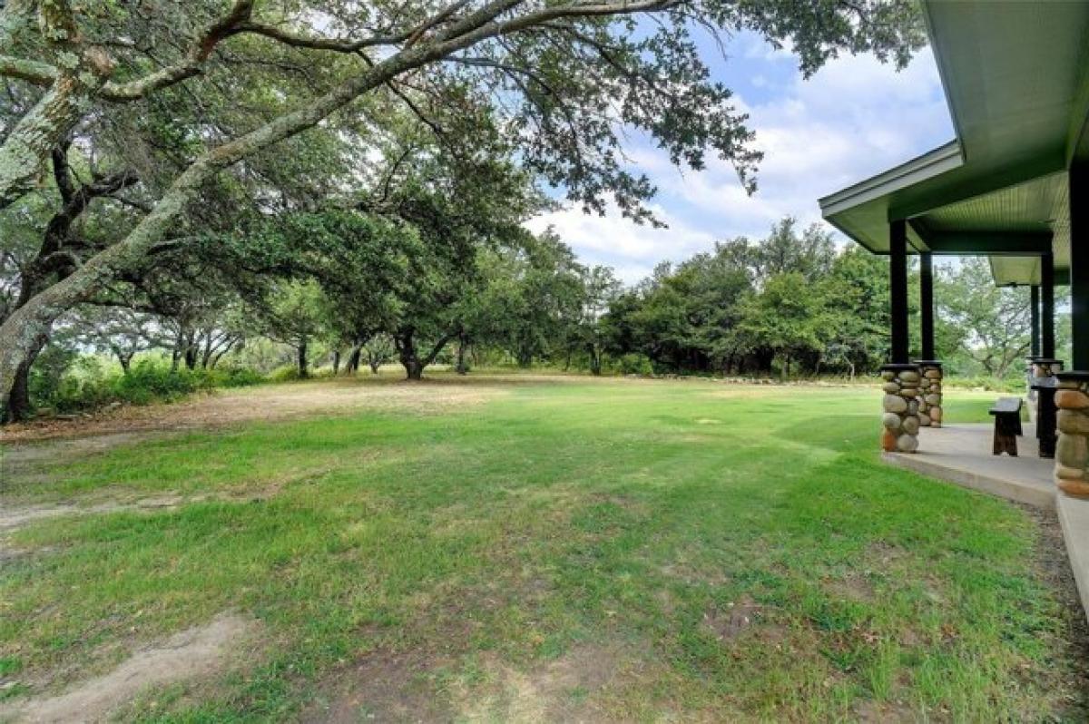 Picture of Home For Sale in Forestburg, Texas, United States