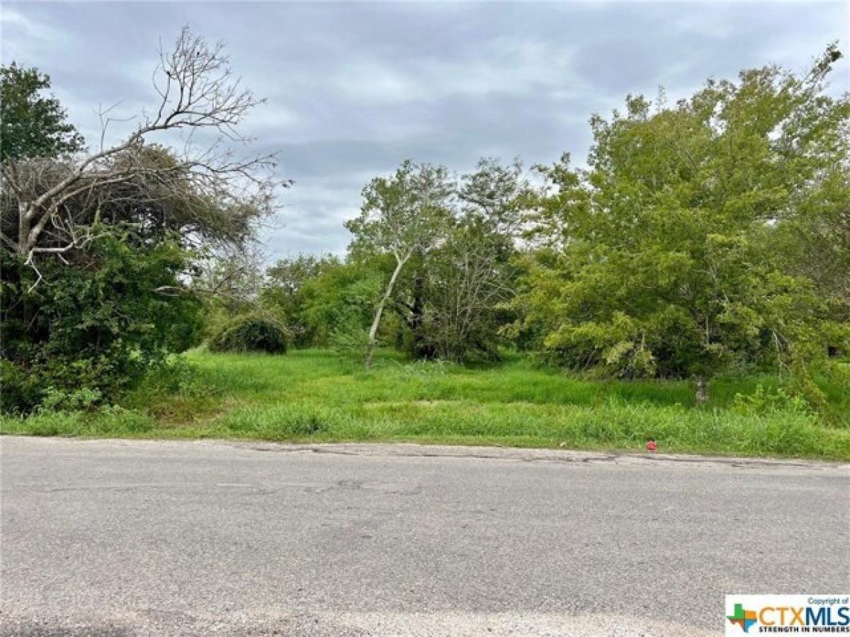 Picture of Residential Land For Sale in Edna, Texas, United States