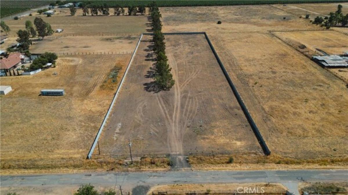 Picture of Residential Land For Sale in Chowchilla, California, United States