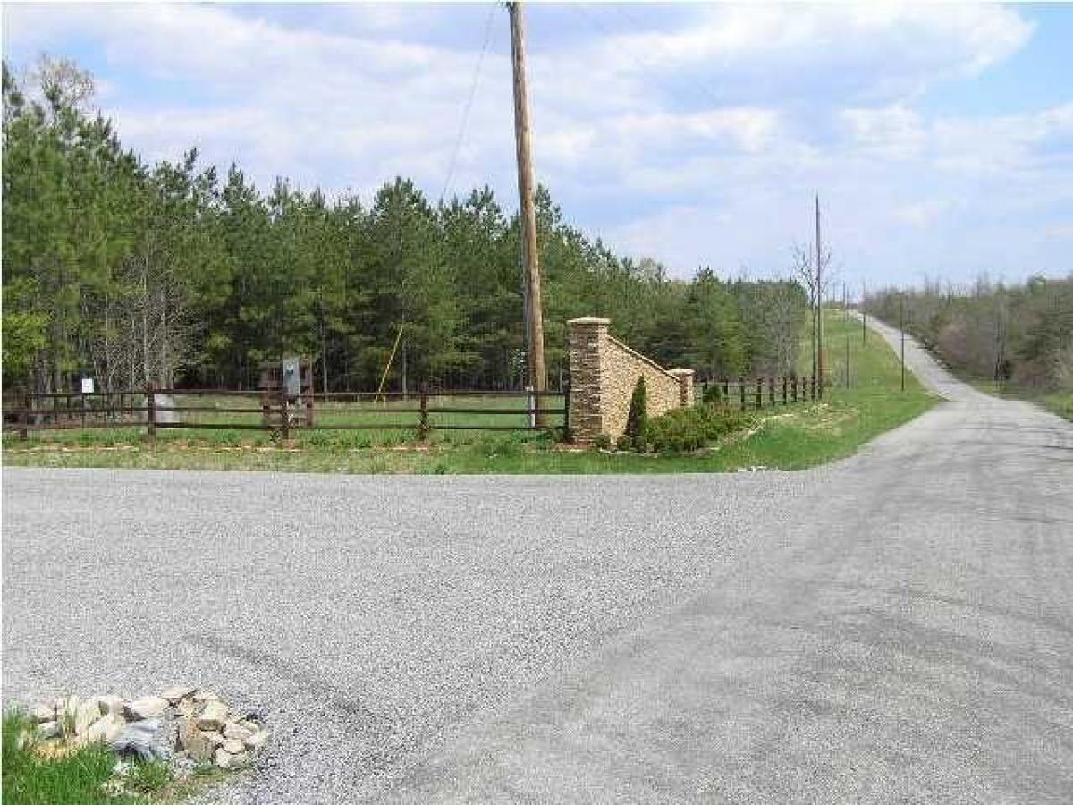 Picture of Residential Land For Sale in Spencer, Tennessee, United States