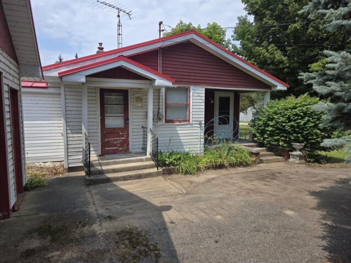 Picture of Home For Sale in Mecosta, Michigan, United States