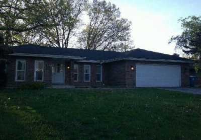 Home For Sale in Crete, Illinois