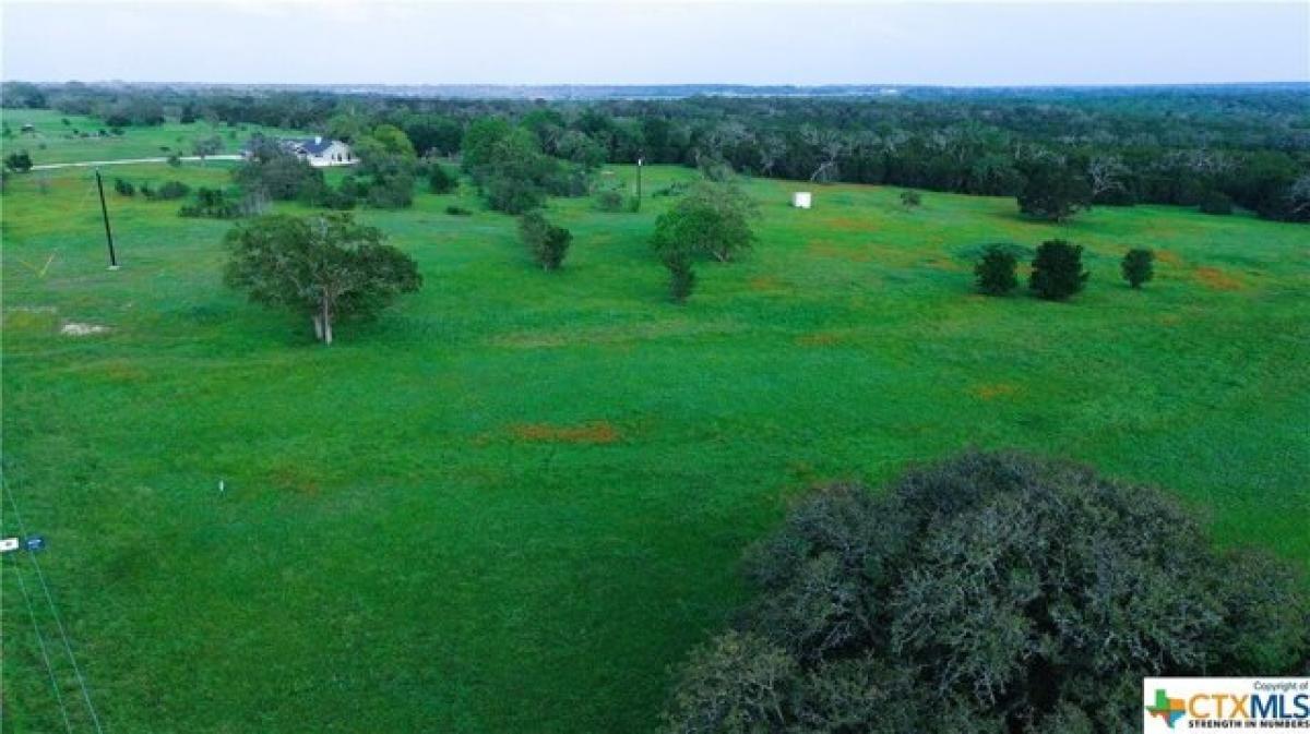 Picture of Residential Land For Sale in Lampasas, Texas, United States