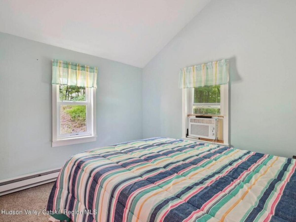 Picture of Home For Sale in Saugerties, New York, United States