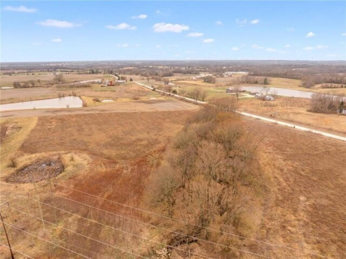 Picture of Residential Land For Sale in Cleveland, Missouri, United States