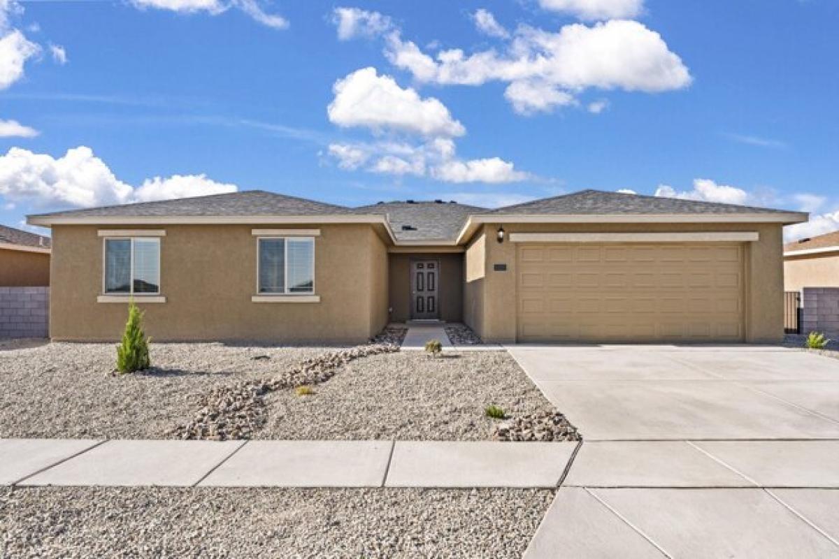 Picture of Home For Sale in Belen, New Mexico, United States