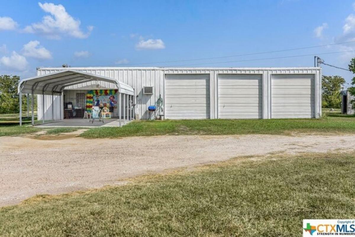 Picture of Home For Sale in Port Lavaca, Texas, United States