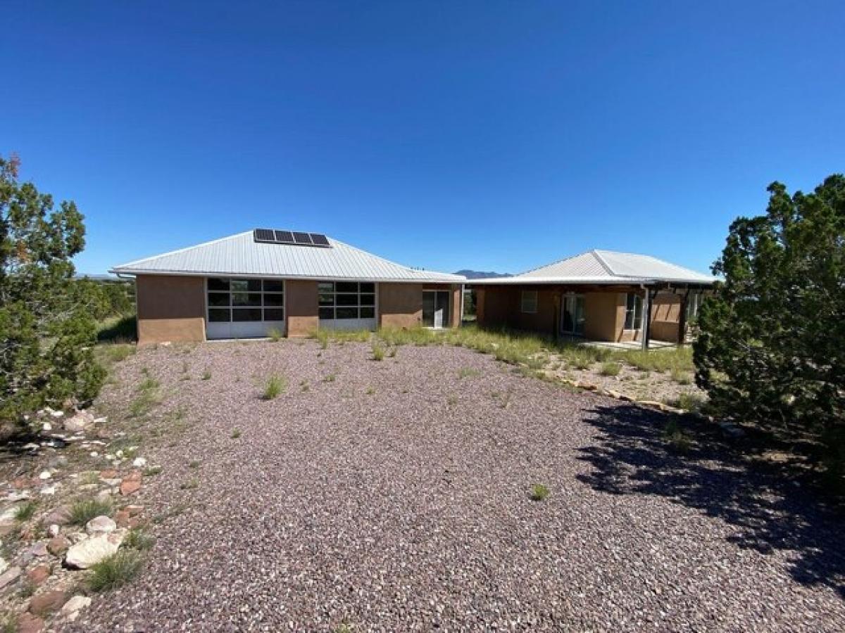 Picture of Home For Sale in Magdalena, New Mexico, United States