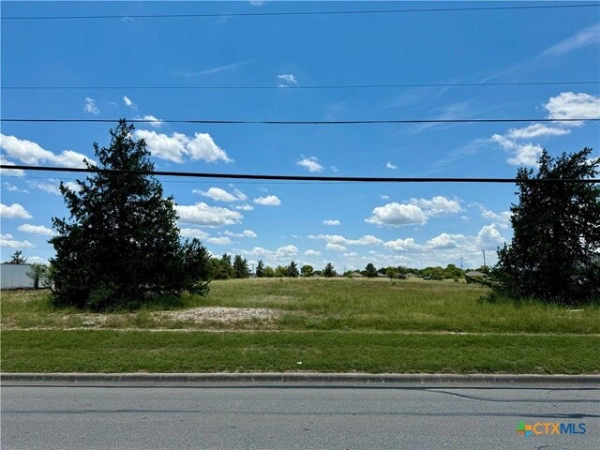 Picture of Residential Land For Sale in Killeen, Texas, United States