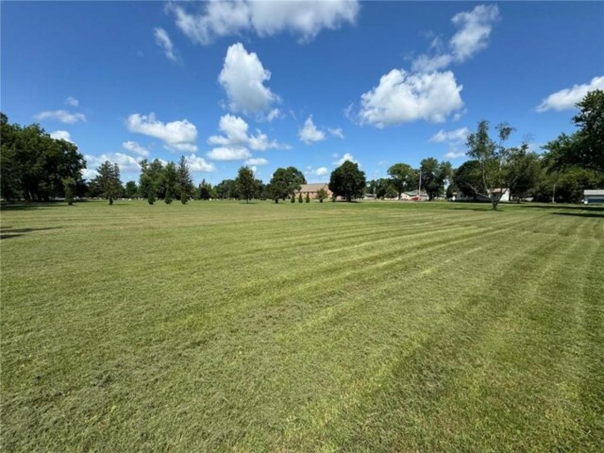 Picture of Residential Land For Sale in Sherburn, Minnesota, United States