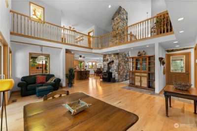 Home For Sale in Winthrop, Washington