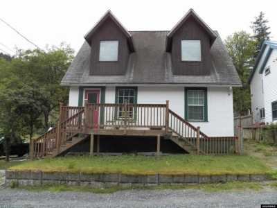 Home For Sale in Douglas, Alaska