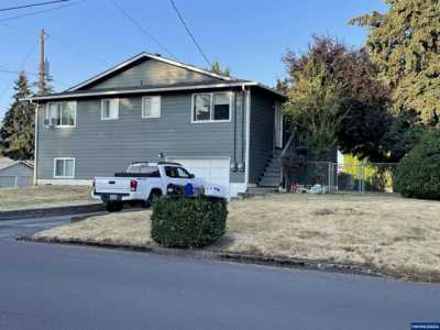 Home For Sale in Keizer, Oregon