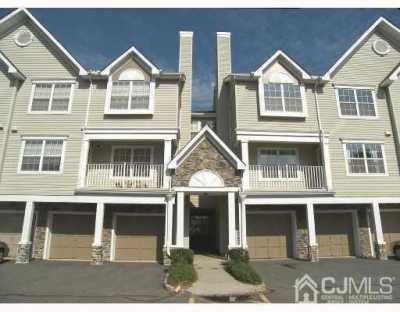 Home For Rent in Edison, New Jersey