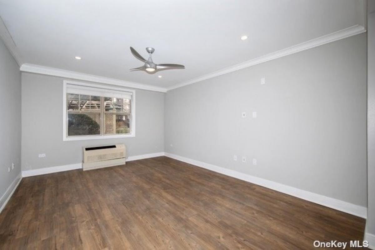 Picture of Apartment For Rent in Glen Cove, New York, United States