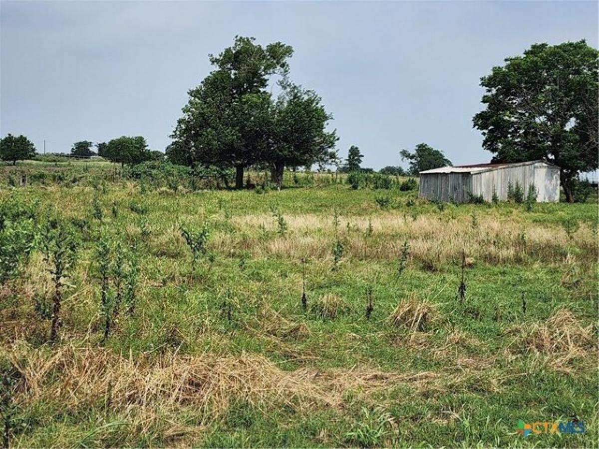 Picture of Residential Land For Sale in Salado, Texas, United States