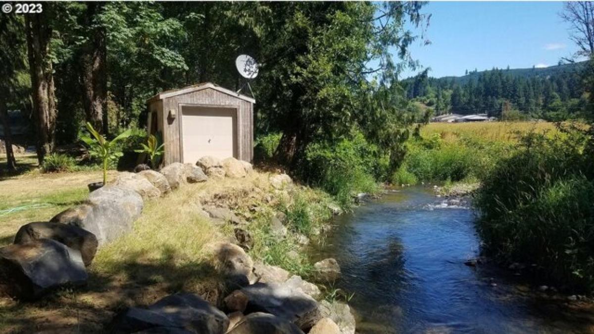 Picture of Residential Land For Sale in North Plains, Oregon, United States