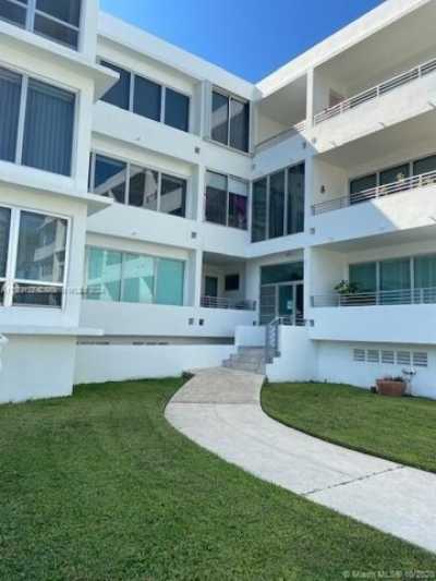 Home For Sale in Bal Harbour, Florida