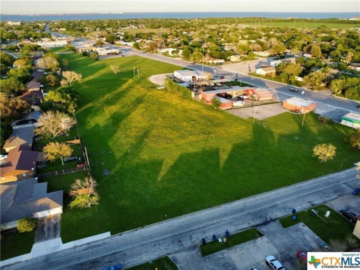 Picture of Residential Land For Sale in Port Lavaca, Texas, United States